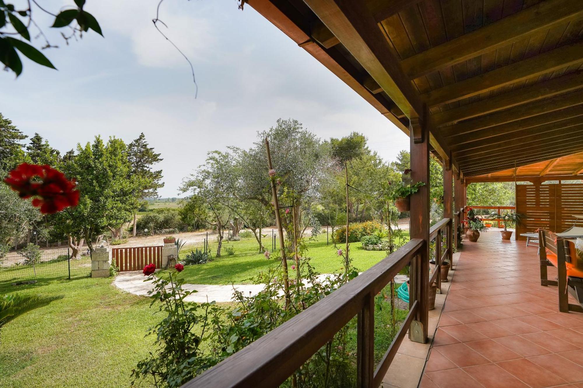 Casa Vacanza Russo Fernando Alimini Exteriér fotografie