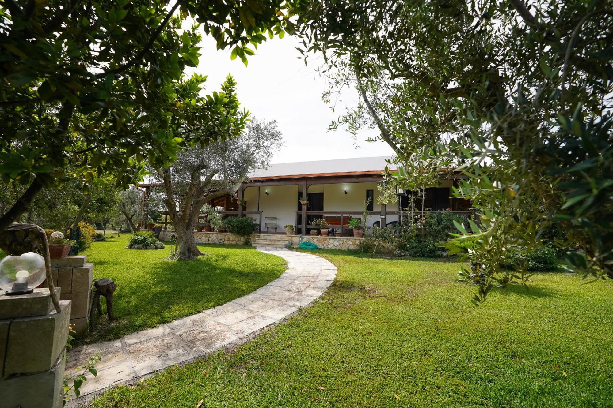 Casa Vacanza Russo Fernando Alimini Exteriér fotografie
