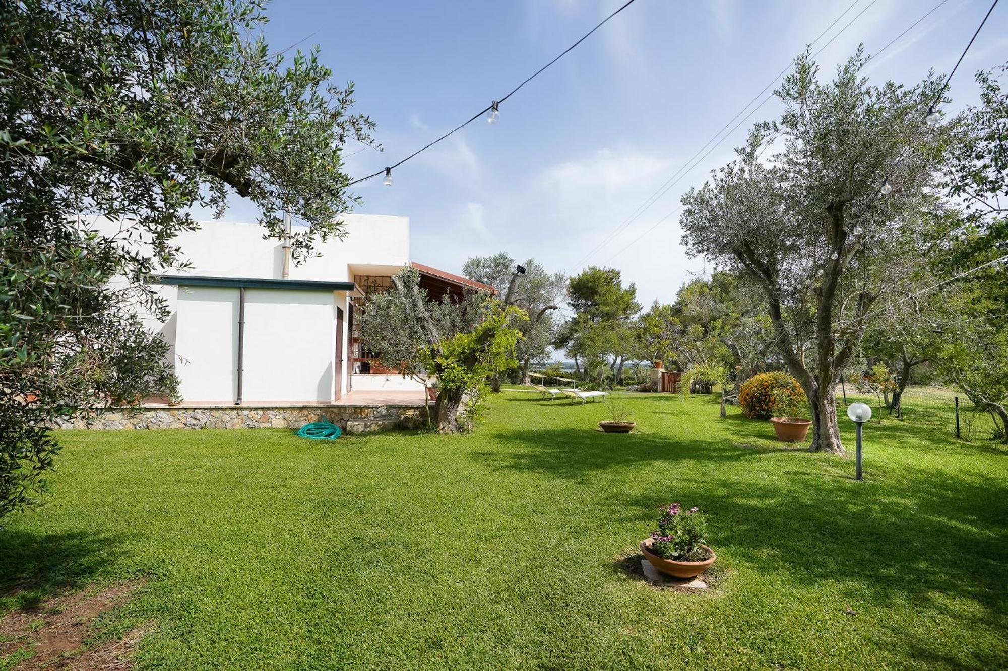 Casa Vacanza Russo Fernando Alimini Exteriér fotografie