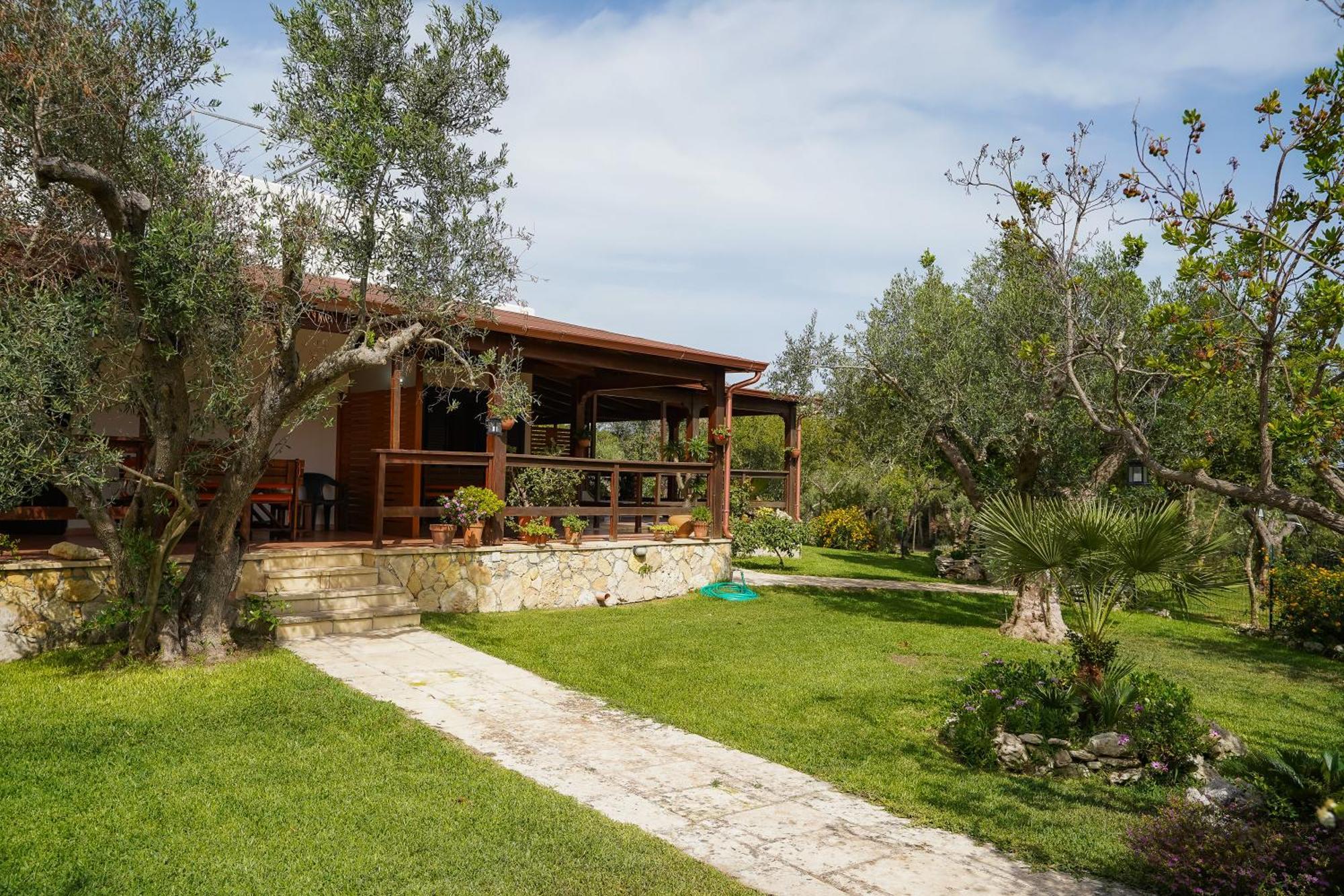 Casa Vacanza Russo Fernando Alimini Exteriér fotografie