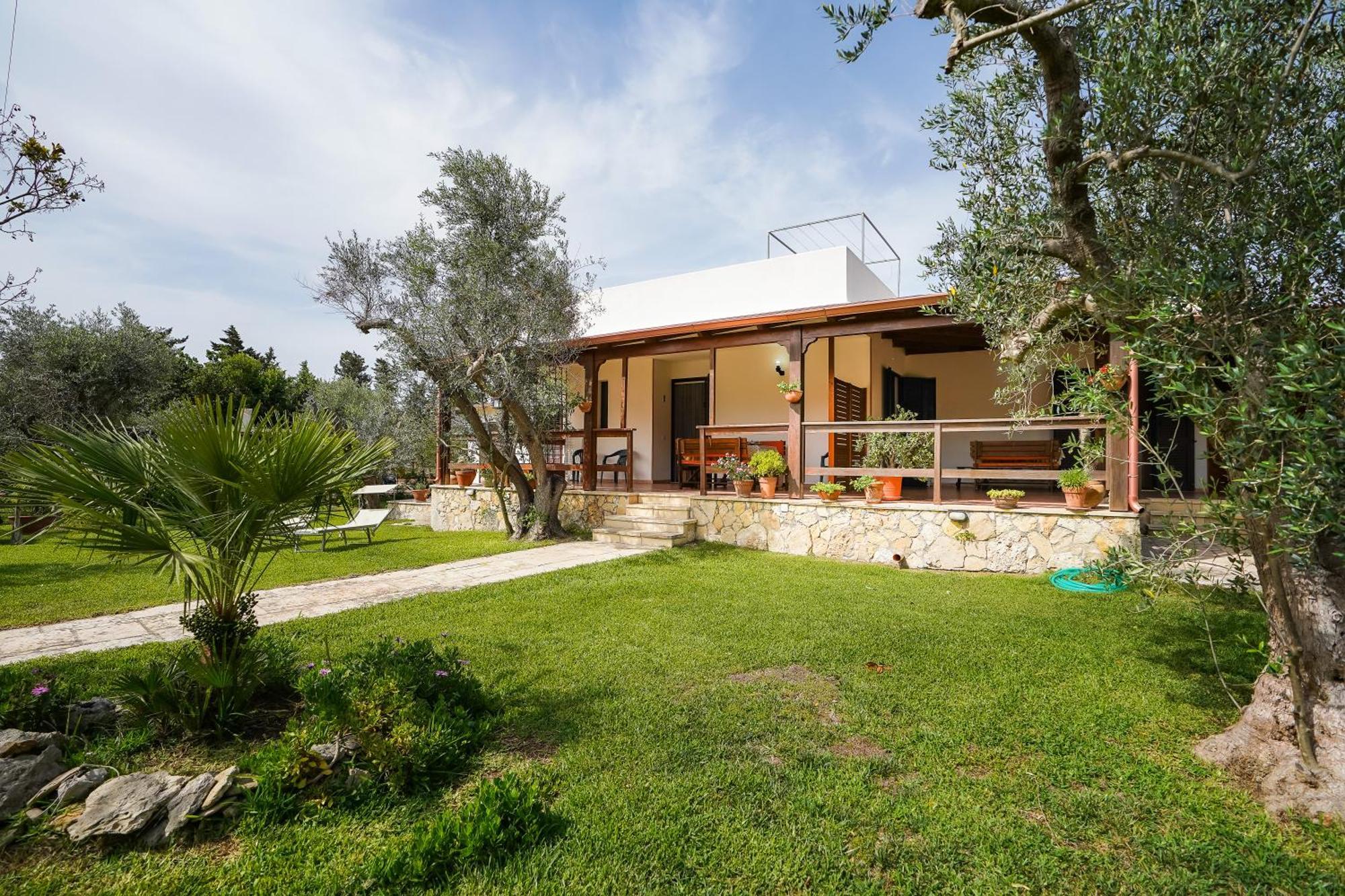 Casa Vacanza Russo Fernando Alimini Exteriér fotografie