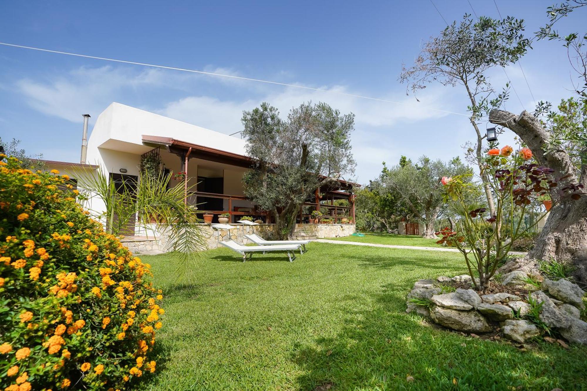Casa Vacanza Russo Fernando Alimini Exteriér fotografie